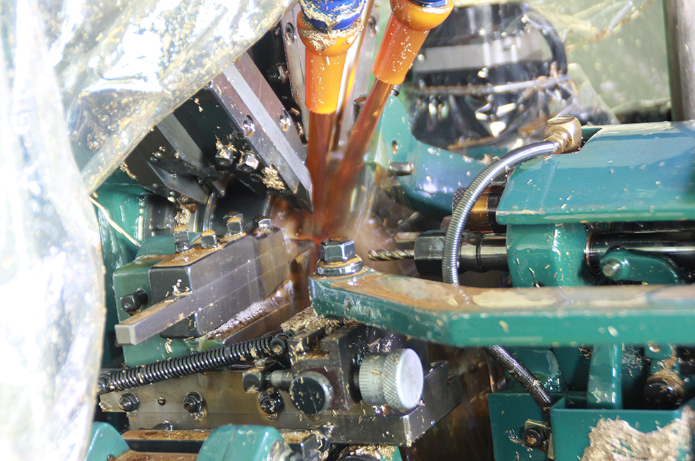 自动车床车间内部细节