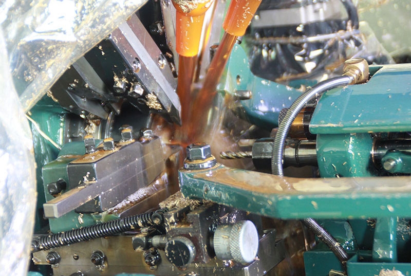 精密机械五金车削零件零件加工设备应该如何保养？